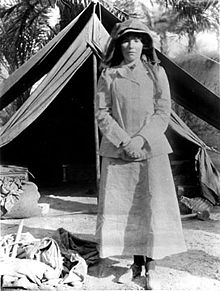 220px-BellK_218_Gertrude_Bell_in_Iraq_in_1909_age_41
